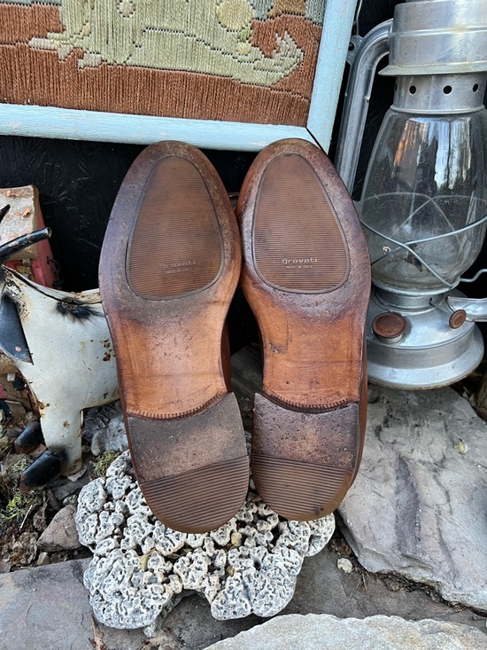 Gravati Italian Leather Wing-Tip Tassel Loafers